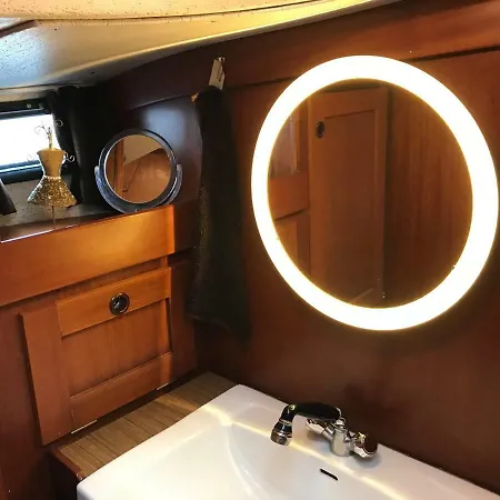 Sailing Yacht Hallberg Rassy 352 Botel
